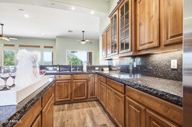43811 N 18TH Street, New River, AZ 85087