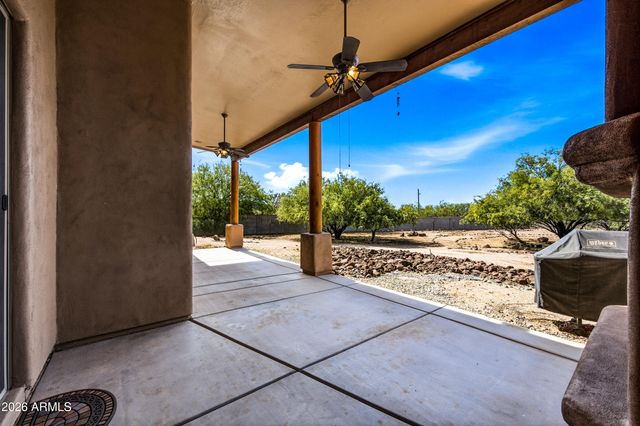 43811 N 18TH Street, New River, AZ 85087