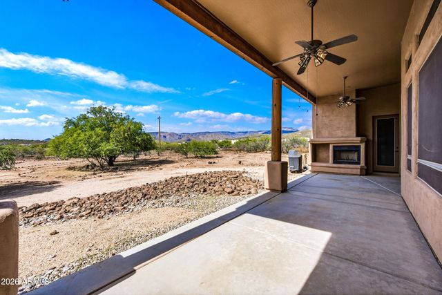 43811 N 18TH Street, New River, AZ 85087