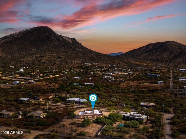 43811 N 18TH Street, New River, AZ 85087