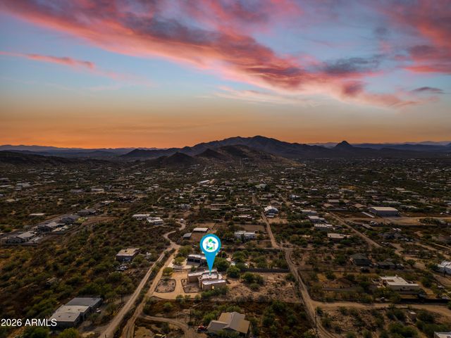 43811 N 18TH Street, New River, AZ 85087