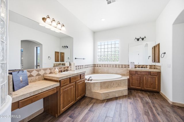 43811 N 18TH Street, New River, AZ 85087
