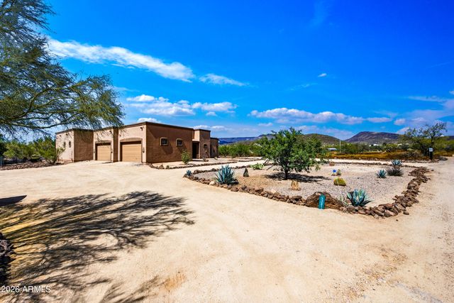 43811 N 18TH Street, New River, AZ 85087