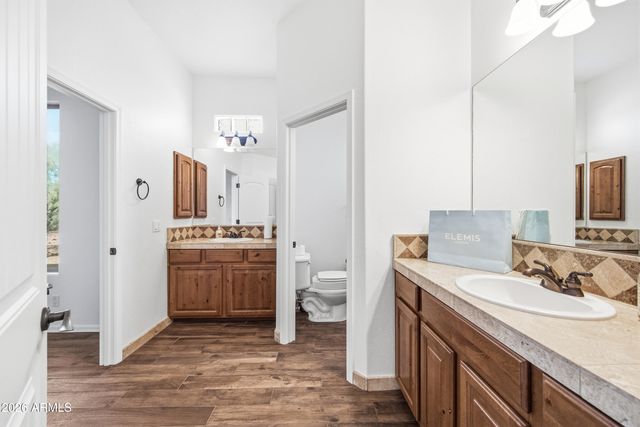 43811 N 18TH Street, New River, AZ 85087