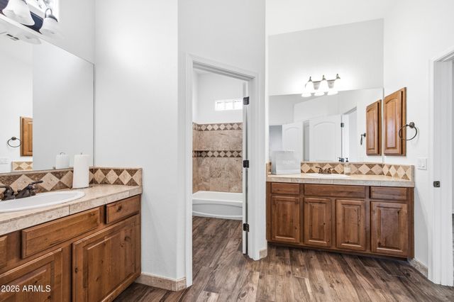 43811 N 18TH Street, New River, AZ 85087