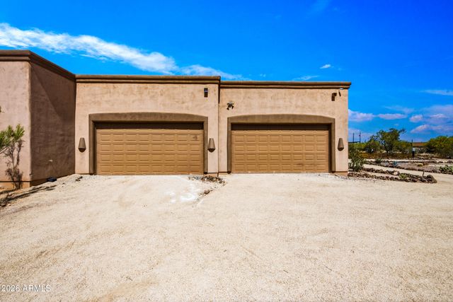 43811 N 18TH Street, New River, AZ 85087
