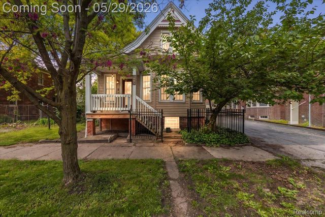 1481 Baldwin Street, Detroit, MI 48214
