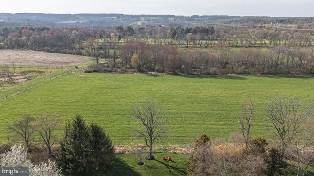 29 JUNIPER CT, Carversville, PA 18913
