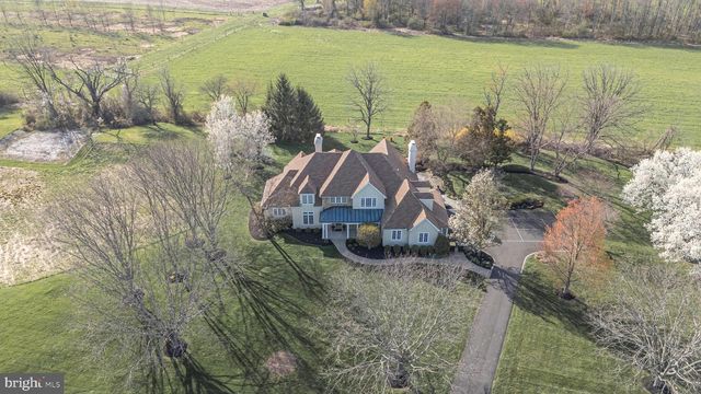 29 JUNIPER CT, Carversville, PA 18913