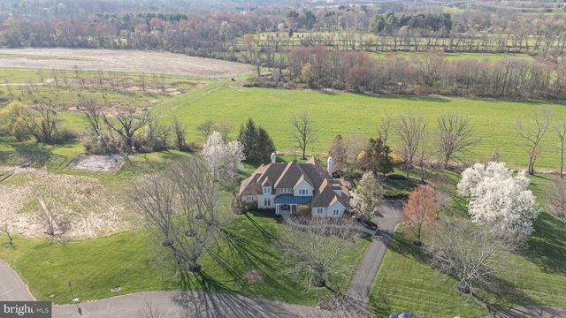 29 JUNIPER CT, Carversville, PA 18913