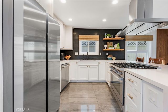 35 Geneva, Long Beach, CA 90803