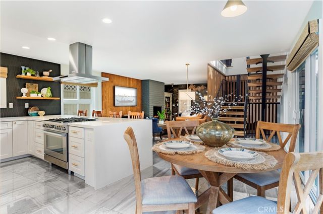 35 Geneva, Long Beach, CA 90803