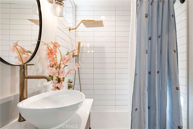 35 Geneva, Long Beach, CA 90803