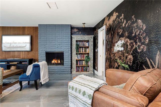 35 Geneva, Long Beach, CA 90803