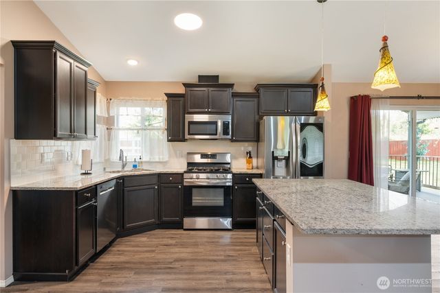 2701 Fishtrap Loop NE, Olympia, WA 98506