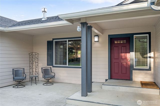 2701 Fishtrap Loop NE, Olympia, WA 98506