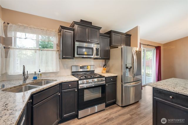 2701 Fishtrap Loop NE, Olympia, WA 98506