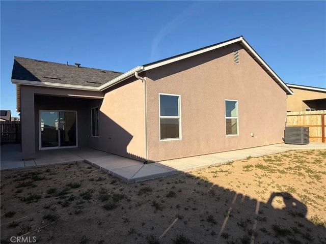 1105 E Orange Street, Avenal, CA 93204