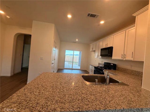 1105 E Orange Street, Avenal, CA 93204