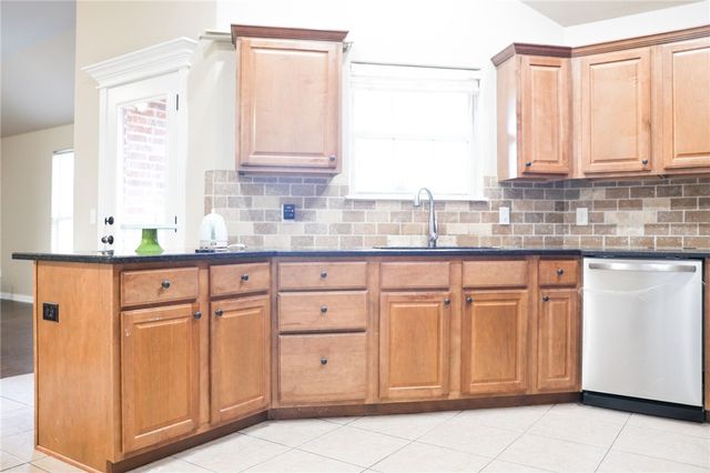 3606 SW Town Vu Road, Bentonville, AR 72712