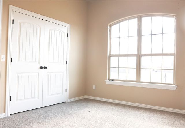 3606 SW Town Vu Road, Bentonville, AR 72712