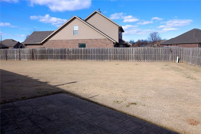 3606 SW Town Vu Road, Bentonville, AR 72712