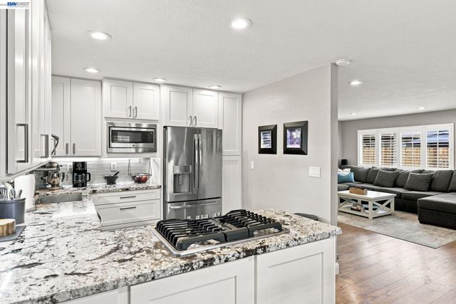 235 Elvira St, Livermore, CA 94550