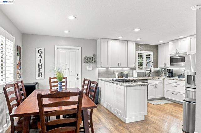 235 Elvira St, Livermore, CA 94550