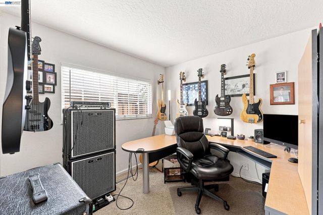 235 Elvira St, Livermore, CA 94550