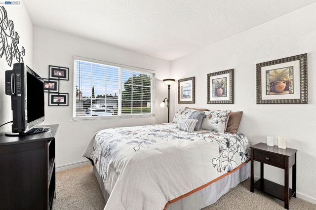 235 Elvira St, Livermore, CA 94550