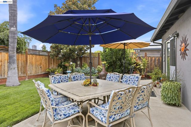 235 Elvira St, Livermore, CA 94550