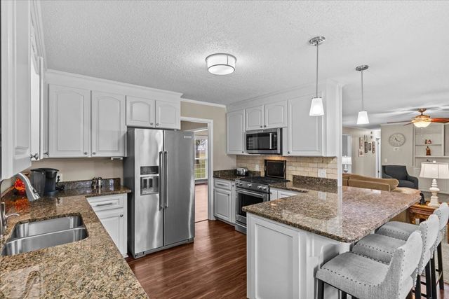 2372 County Rd 112, Dothan, AL 36303