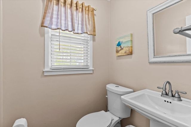 2372 County Rd 112, Dothan, AL 36303