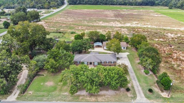 2372 County Rd 112, Dothan, AL 36303