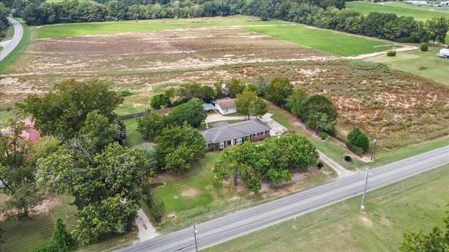 2372 County Rd 112, Dothan, AL 36303