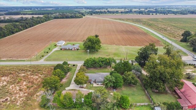 2372 County Rd 112, Dothan, AL 36303