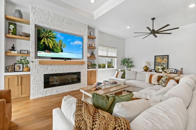 10870 Stellar Circle, Palm Beach Gardens, FL 33412