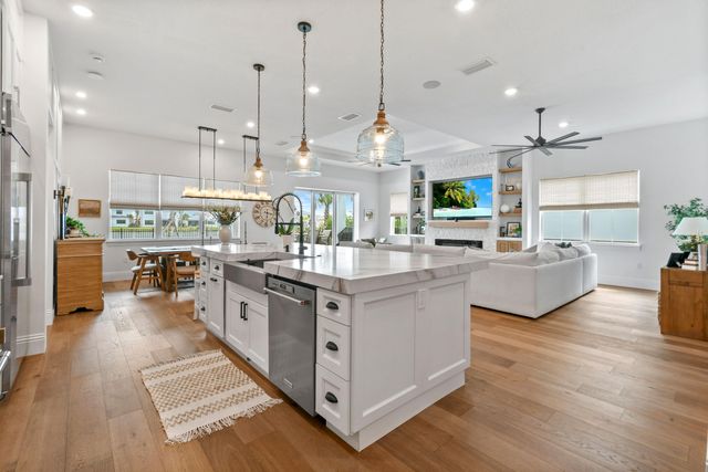 10870 Stellar Circle, Palm Beach Gardens, FL 33412