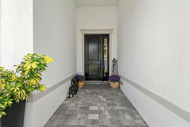 10870 Stellar Circle, Palm Beach Gardens, FL 33412