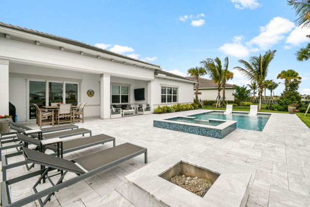 10870 Stellar Circle, Palm Beach Gardens, FL 33412