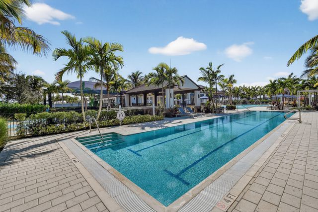 10870 Stellar Circle, Palm Beach Gardens, FL 33412