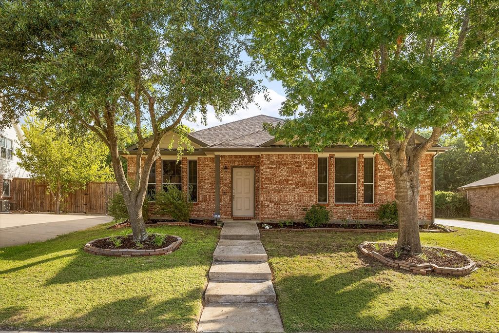 3852 Juniper Hills Drive, Rockwall, TX 75032