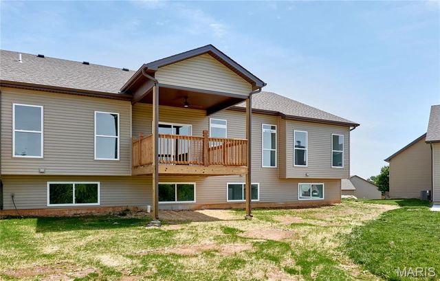 10 Canyon Creek Court, Moscow Mills, MO 63362