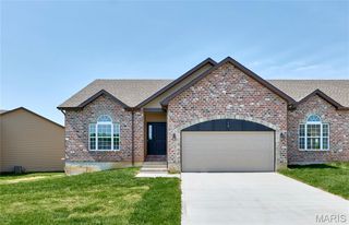 10 Canyon Creek Court, Moscow Mills, MO 63362