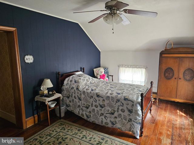 900 HOMESTEAD LN, Ambler, PA 19002