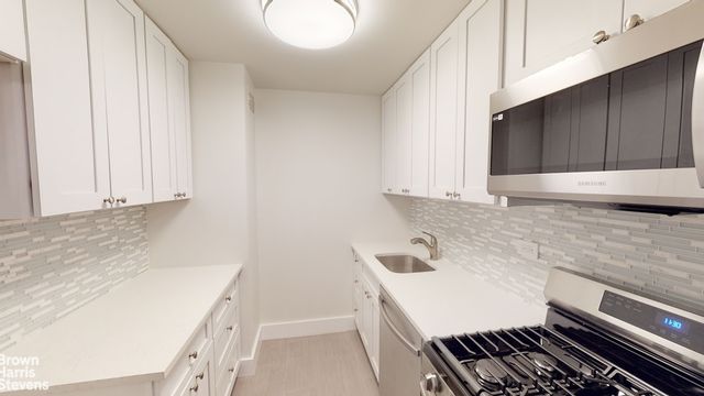 201 W 70th St Apt 9H, New York City, NY 10023