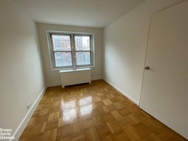 201 W 70th St Apt 9H, New York City, NY 10023