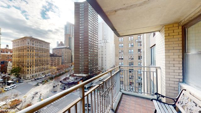 201 W 70th St Apt 9H, New York City, NY 10023