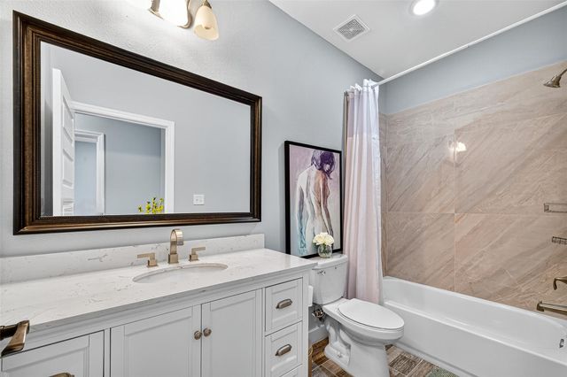 3409 2nd Avenue N, Texas City, TX 77590