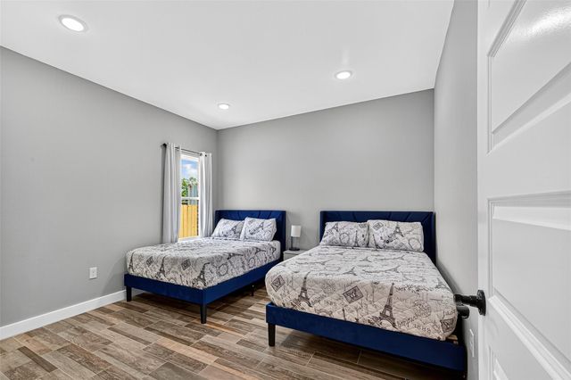 3409 2nd Avenue N, Texas City, TX 77590